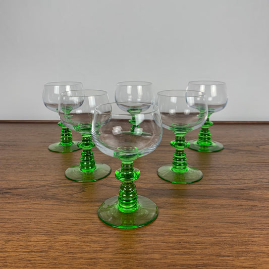 Set of 6 vintage wine glasses with emerald green stem