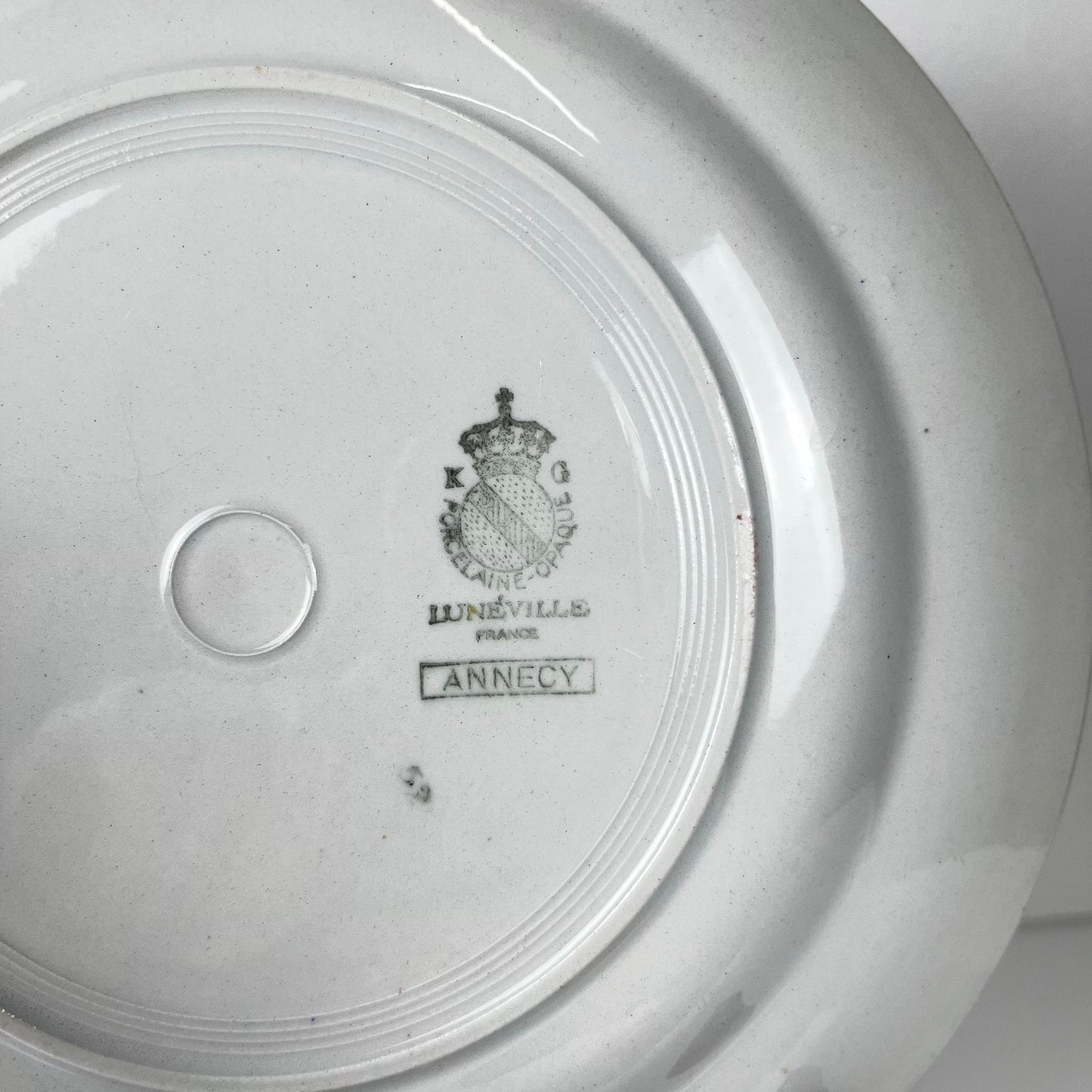 Set de 6 assiettes plates  "Annecy", KG Lunéville , XXème siècle
