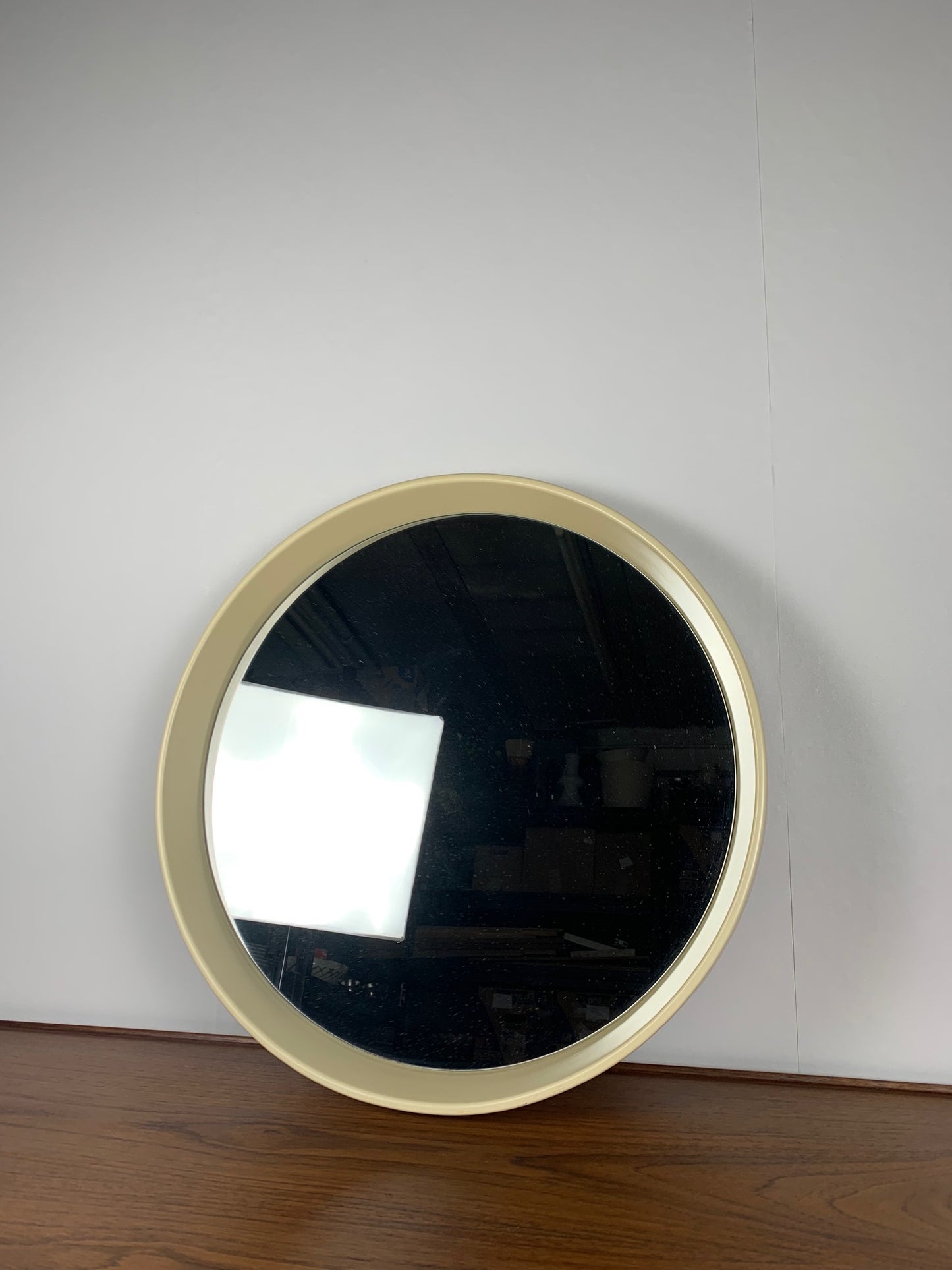 Miroir rond vintage en plastique , 1980, couleur crème