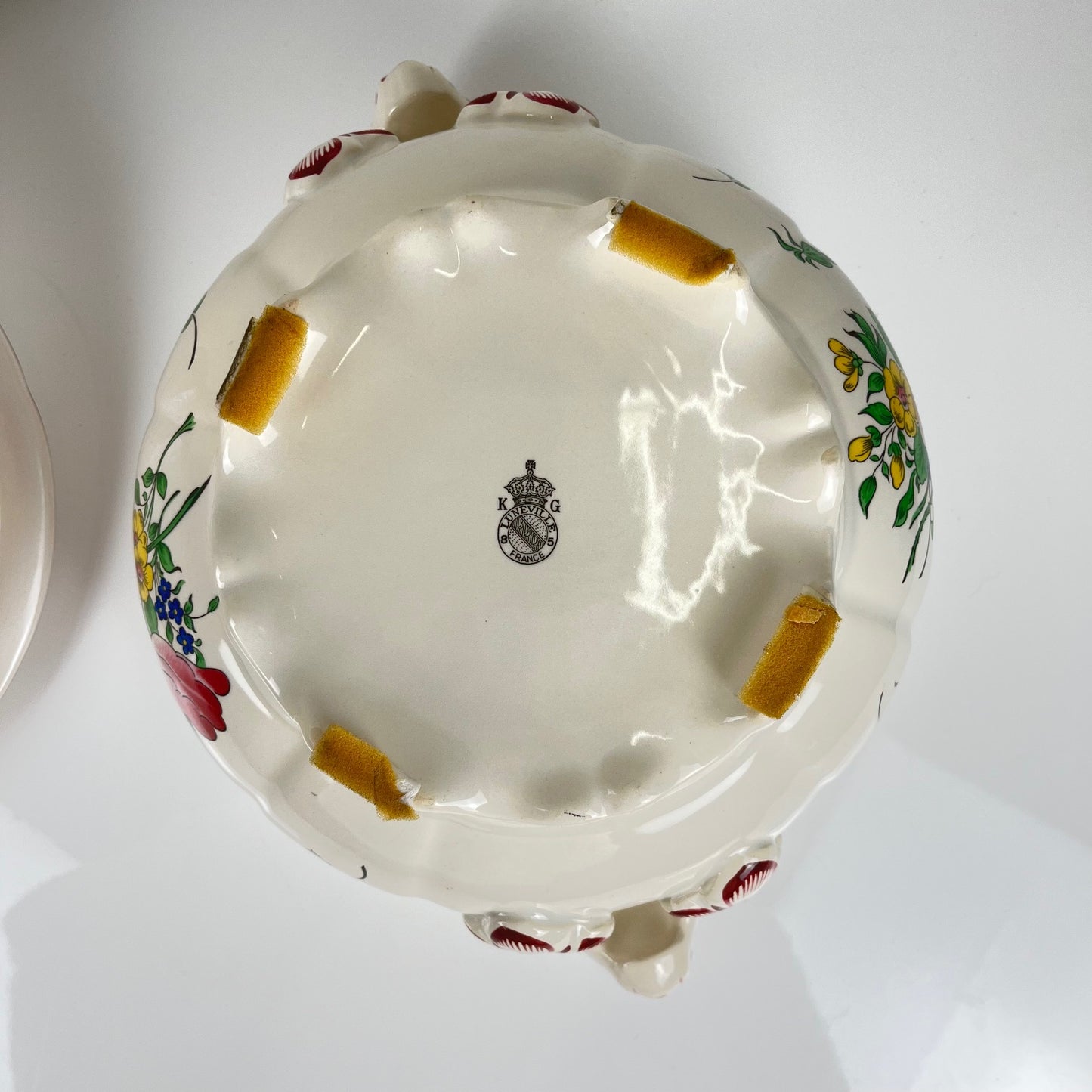 Soupière avec couvercle modèle Réverbère par KG Lunéville