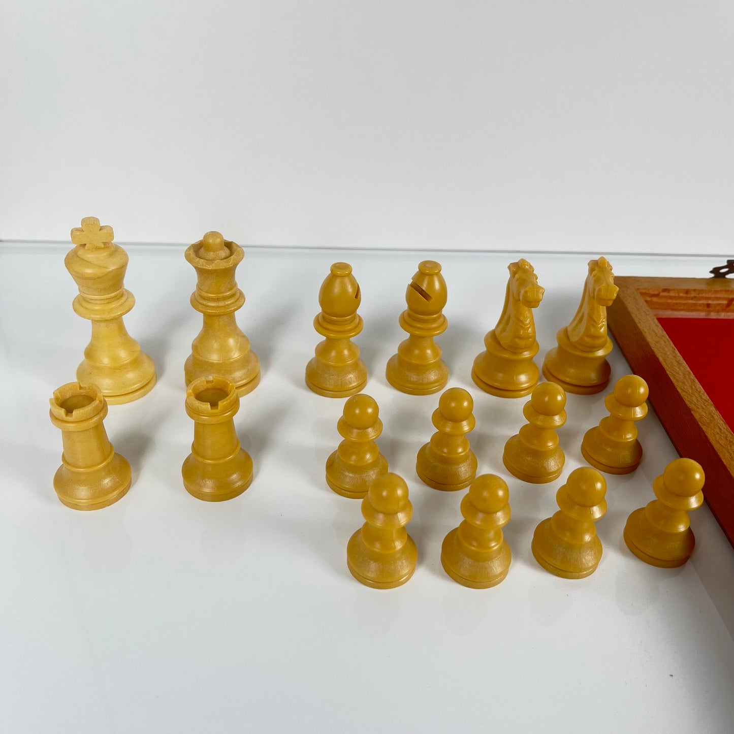 Jeux d'échec de voyage en bois et pions en plastique, 30cm