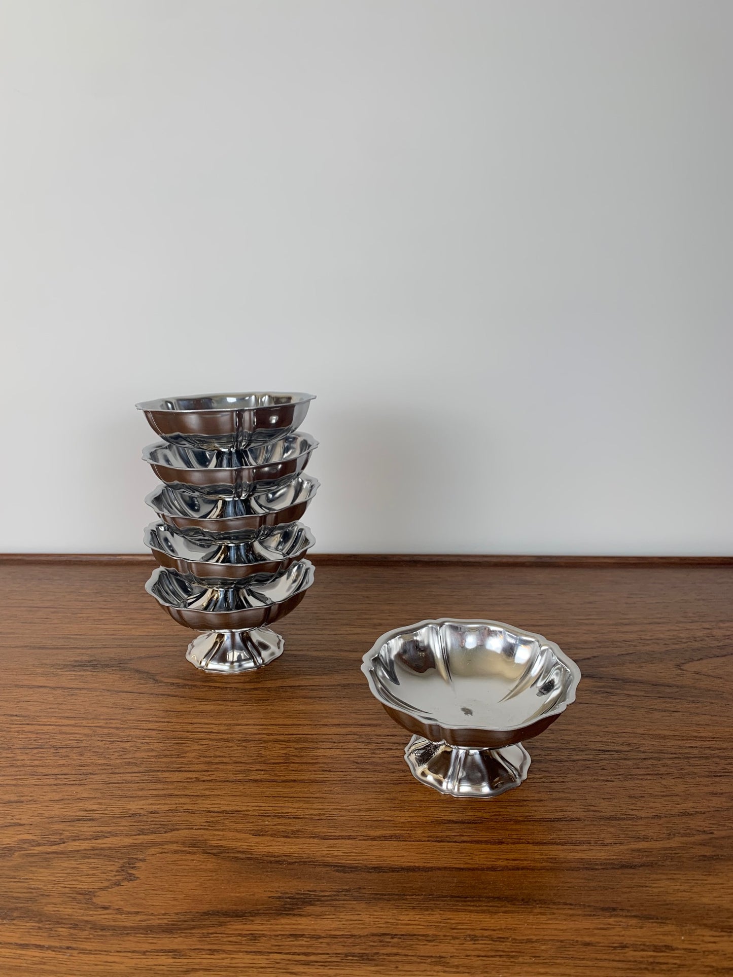 set of 6 stainless steel dessert bowls, 1970