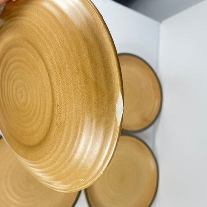 Set de 4 assiettes Salins avec liseré vert, XXe