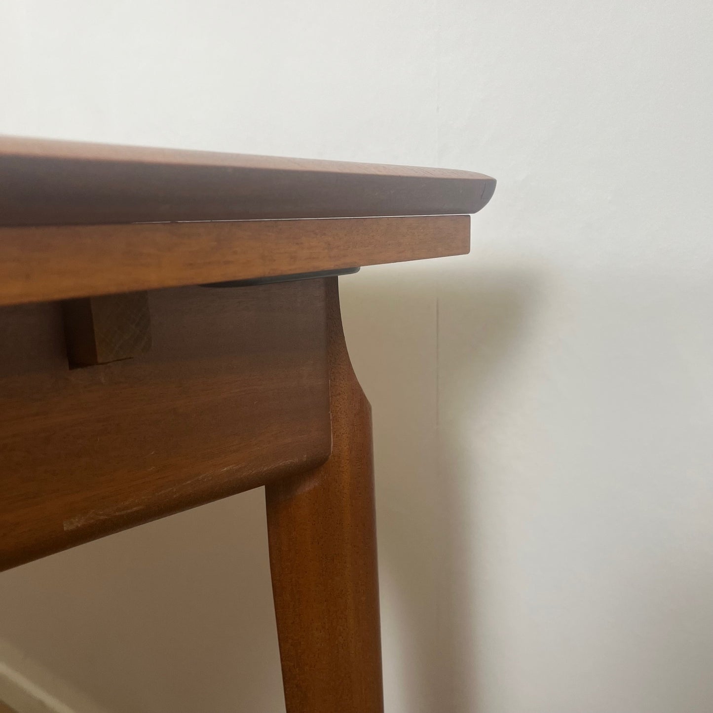 Table à manger extensible en teck par LB Kofod Larsen, MCM