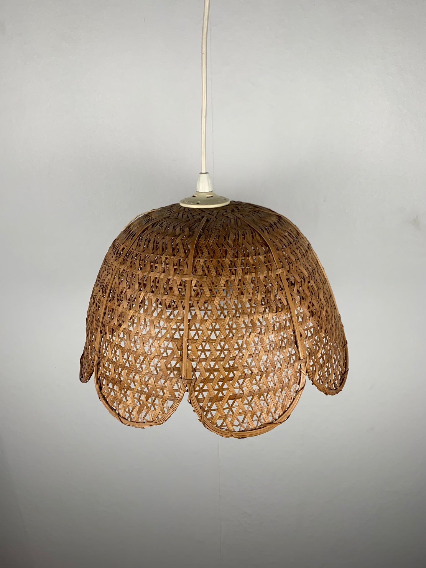 Flower-shaped pendant light, woven rattan, 1970