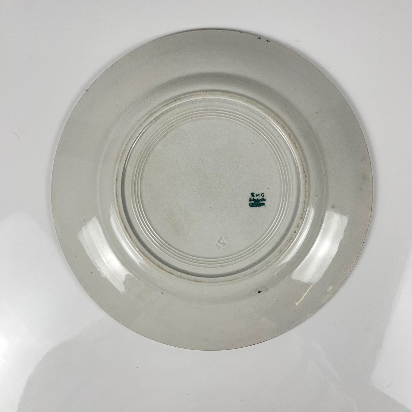 Round dish, "oeillet" pattern, KG Lunéville, ironstone, 19th century