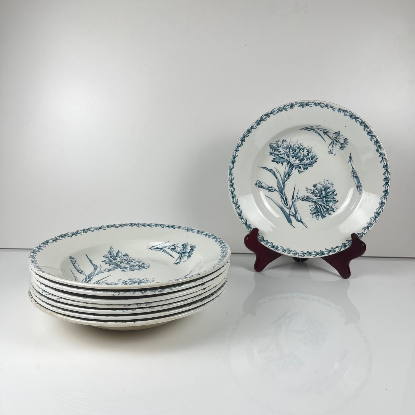 Set of 8 soup plates, "Oeillet" pattern, KG Lunéville, ironstone, 19th century