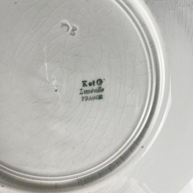 Lot de 6 assiettes plates modèle "Oeillet", KG Lunéville, terre de fer, XIXème siècle