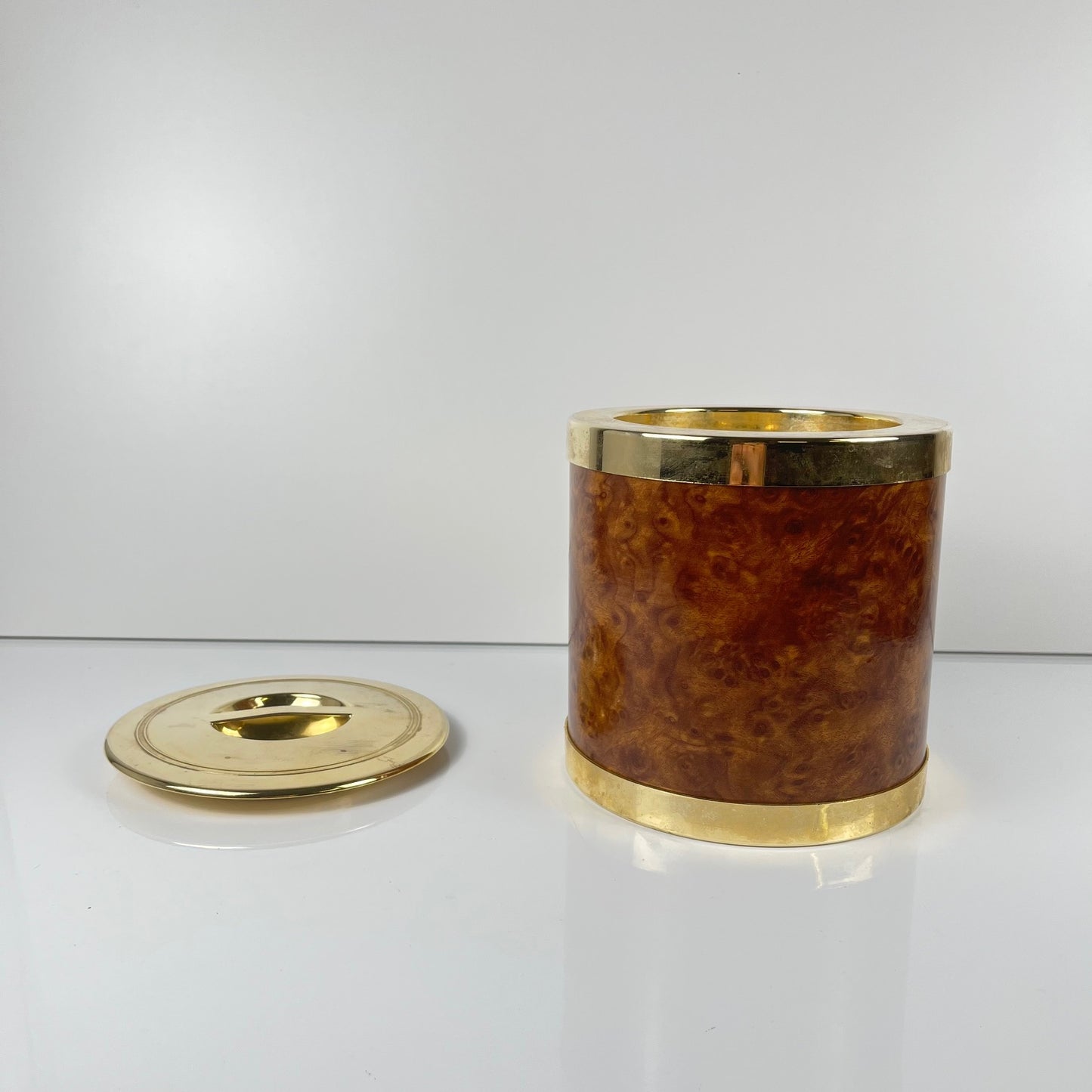 Seau à glaçons vintage en plastique effet loupe – couvercle doré, 1970