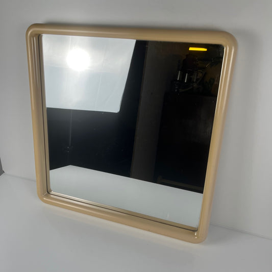 Miroir en plastique carré à bords arrondis , crème, 1970/80