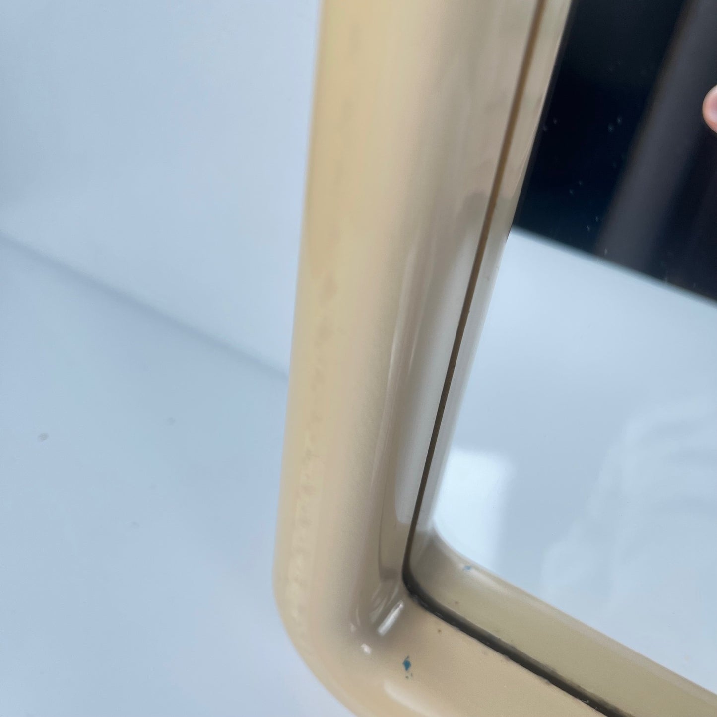 Miroir en plastique carré à bords arrondis , crème, 1970/80