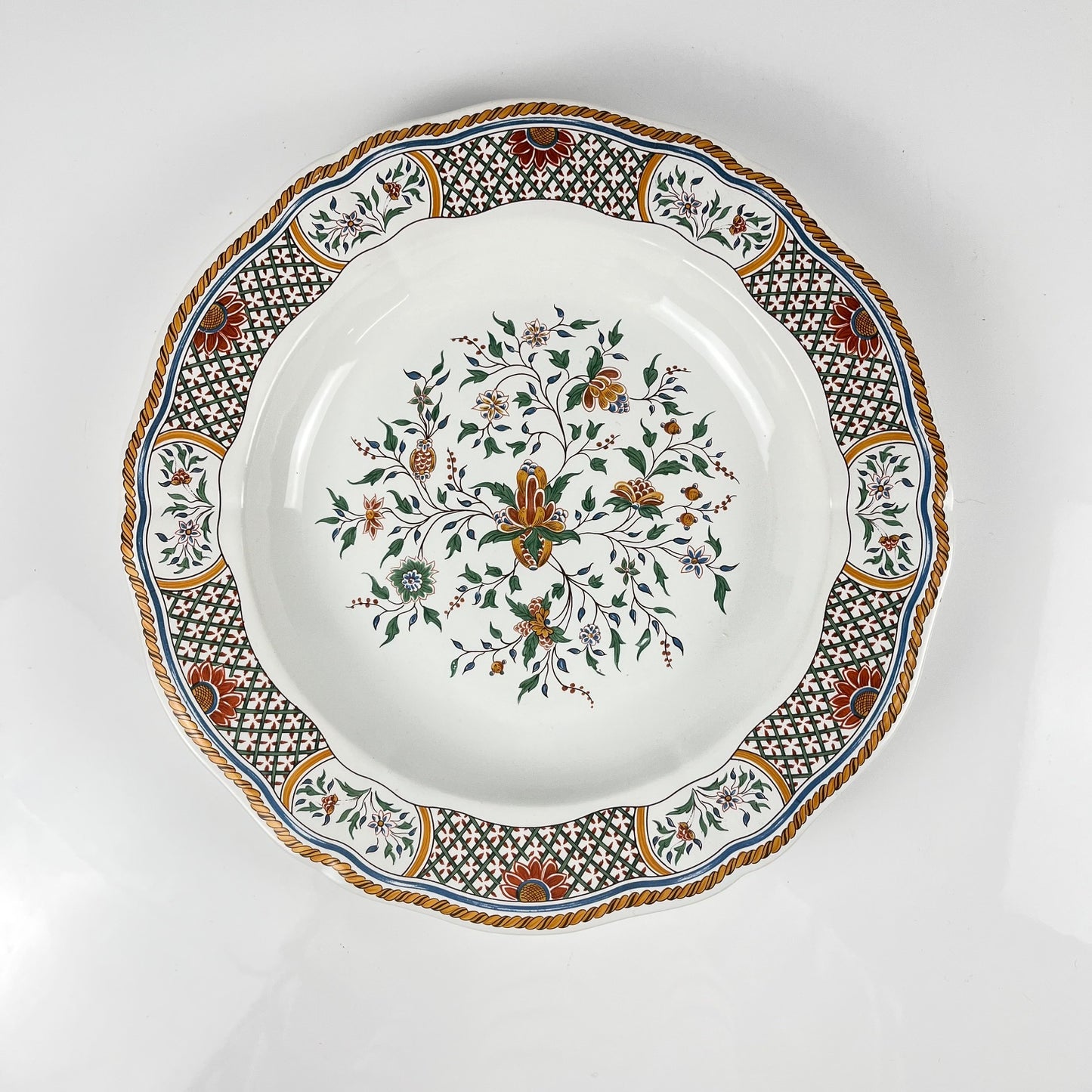 Plat rond semi creux Gien modèle Rouen Sainfoin, 1990