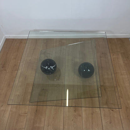 Table basse asymétrique roche bobois en verre et marbre, 1980/90