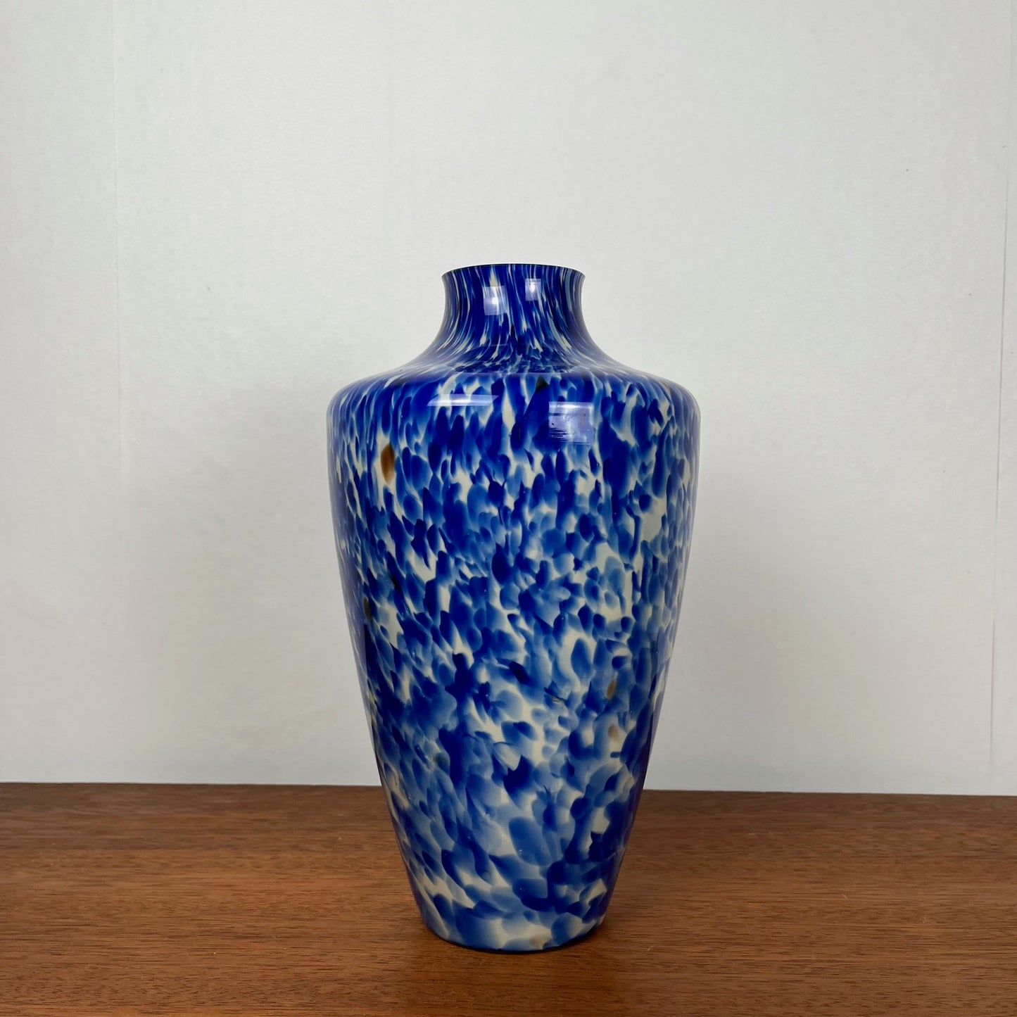 Blown glass vase with cobalt blue and white speckled effect