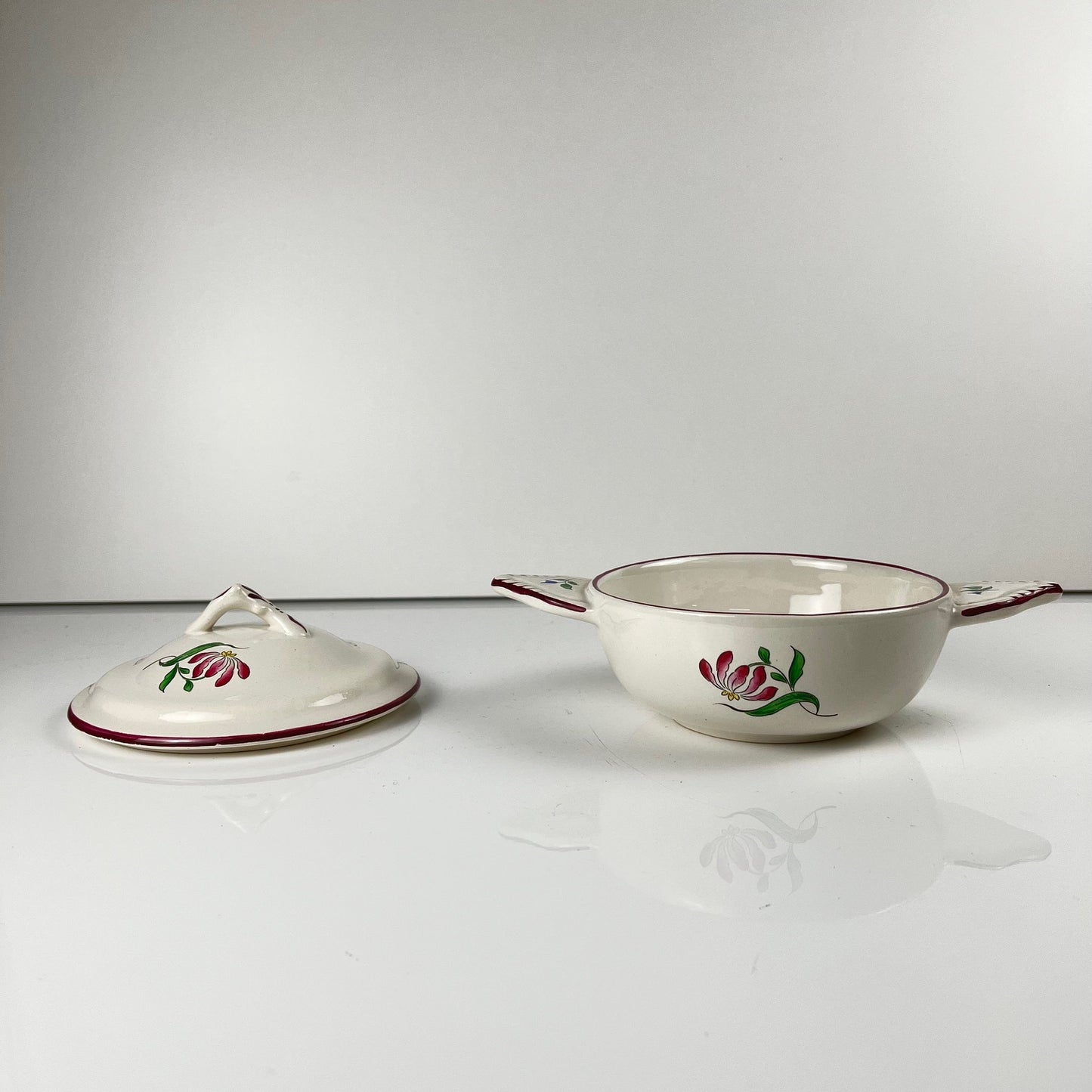 Bowl with handle, "Réverbère" model by KG Lunéville