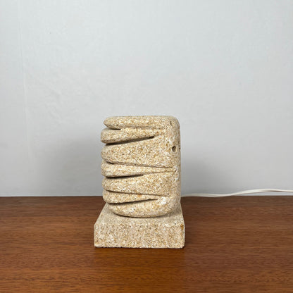 Lampe de table en pierre calcaire, 1960-70, dans le style de Gerard Esnault