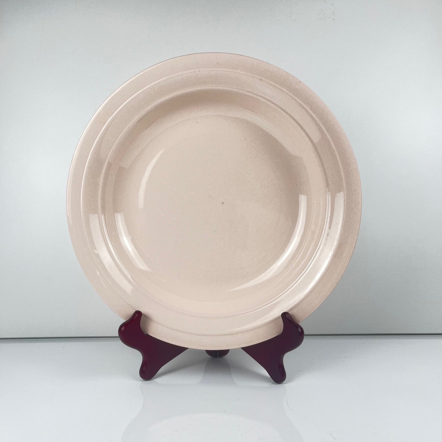 Pale pink round, shallow dish, St Amand, ceranor, 1940