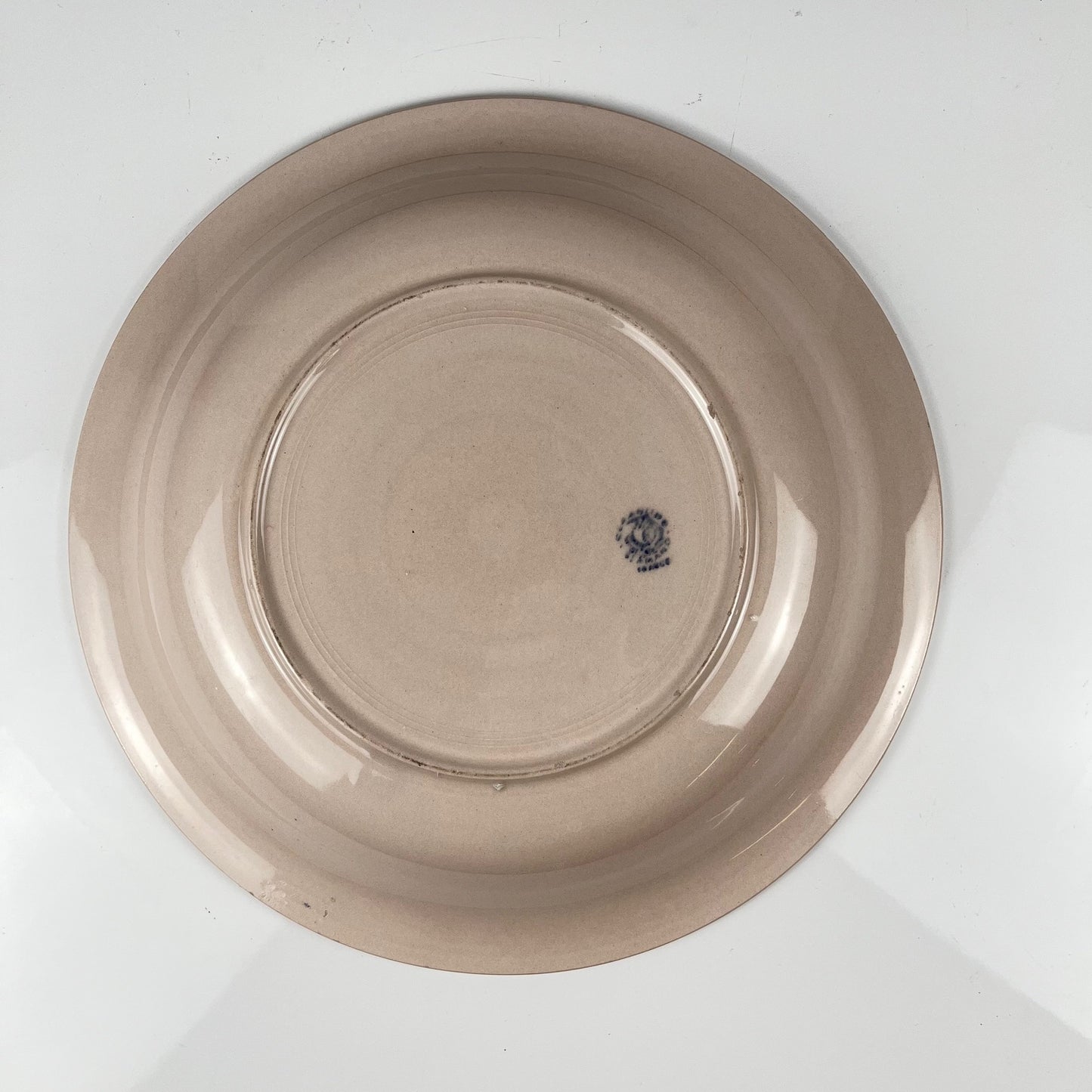 Pale pink round, shallow dish, St Amand, ceranor, 1940
