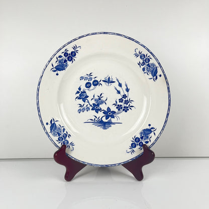 Flat plate "Grand bouquet", Boch brothers, La Louvière, Belgium, 1920