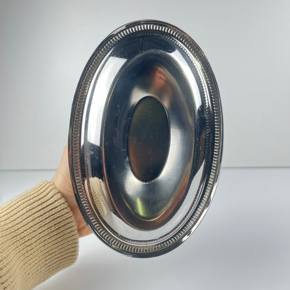 Saucière en métal style empire, couleur argenté