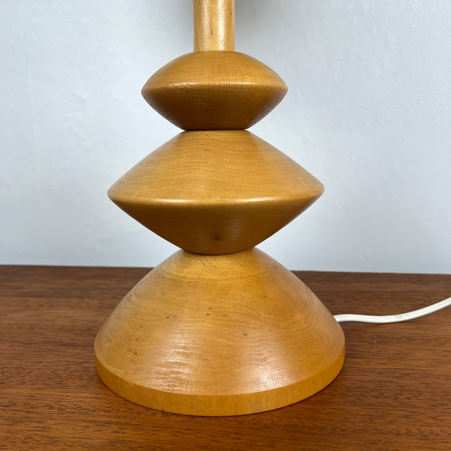Lampe de table en bois clair, 1980