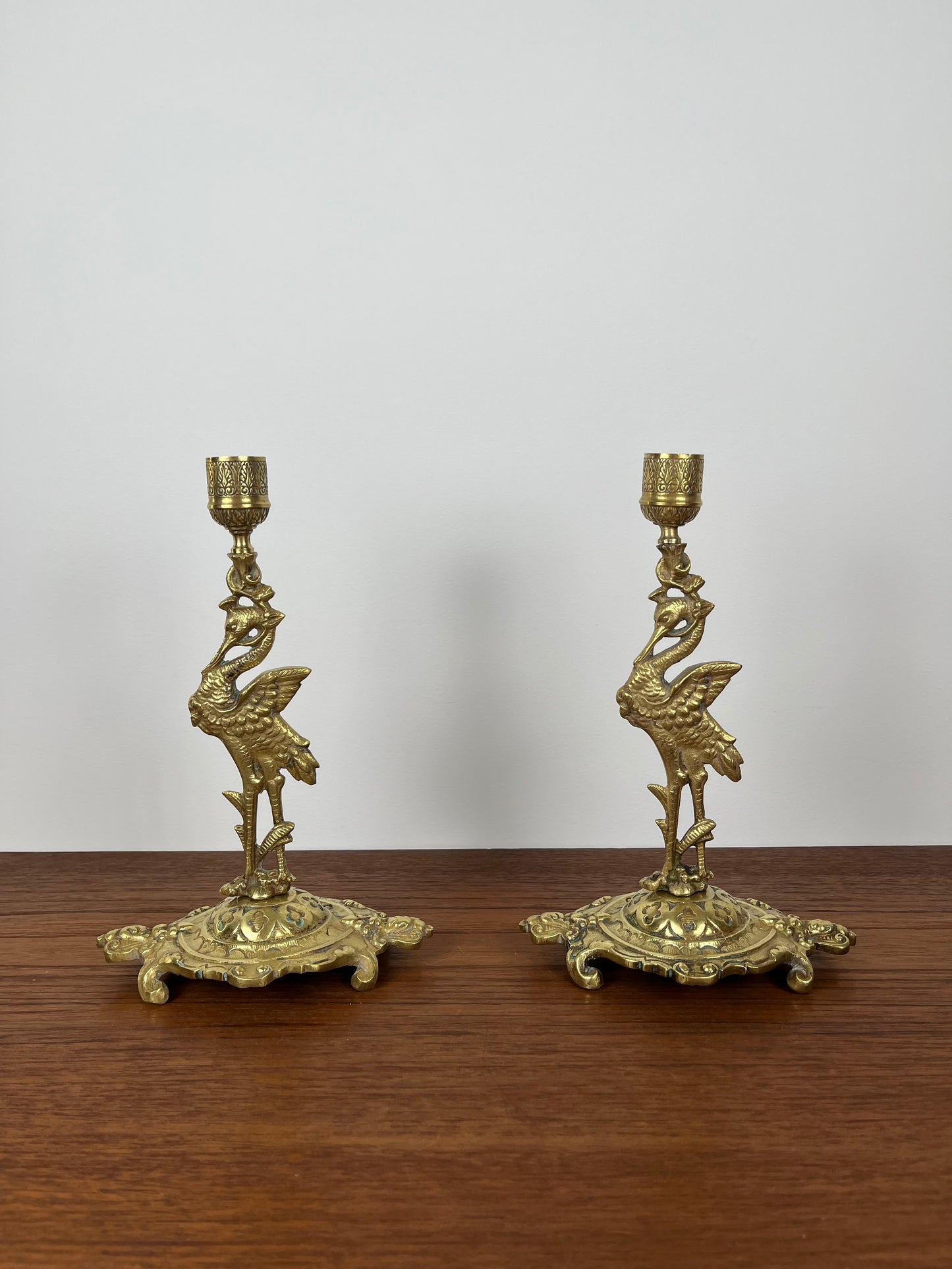 Paire de bougeoirs anciens héron laiton doré – style orientaliste Art déco