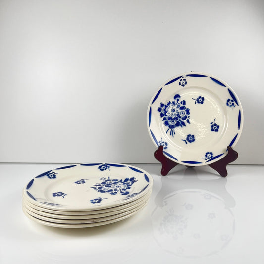 Set de 6 assiettes à dessert Demi-porcelaine Badonviller, motif fleurs bleu, début XXe