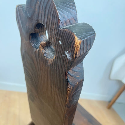 Pair of brutalist tripod low chairs in solid wood, mid-20th century.
