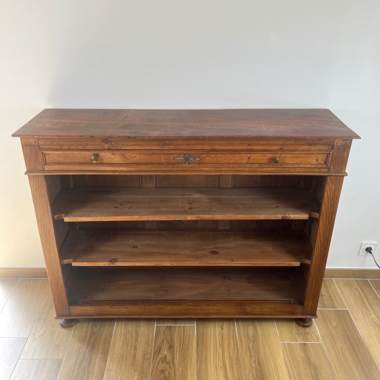 Buffet / vaisselier ouvert en chêne style campagne , 1930/50