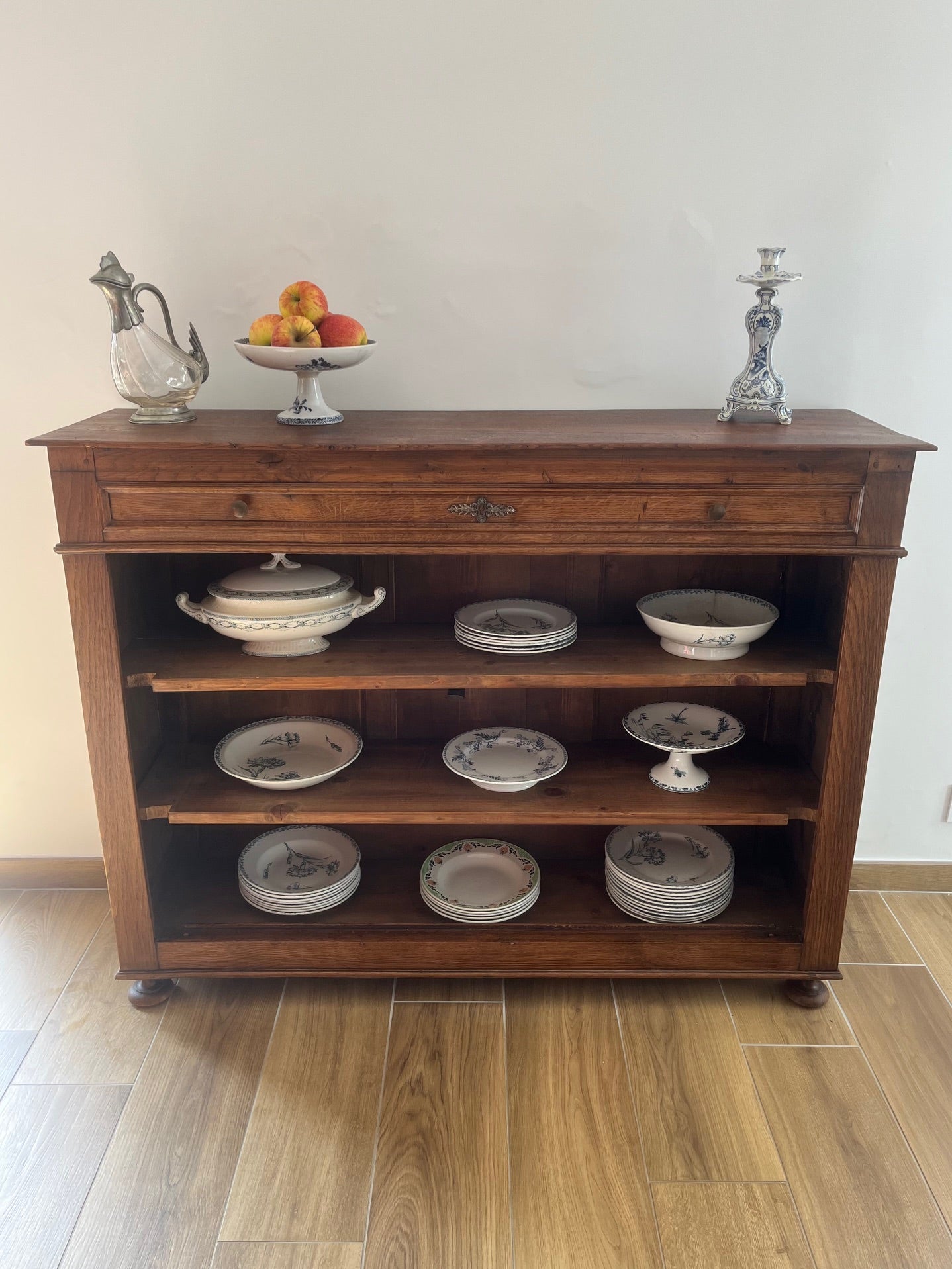 Buffet / vaisselier ouvert en chêne style campagne , 1930/50