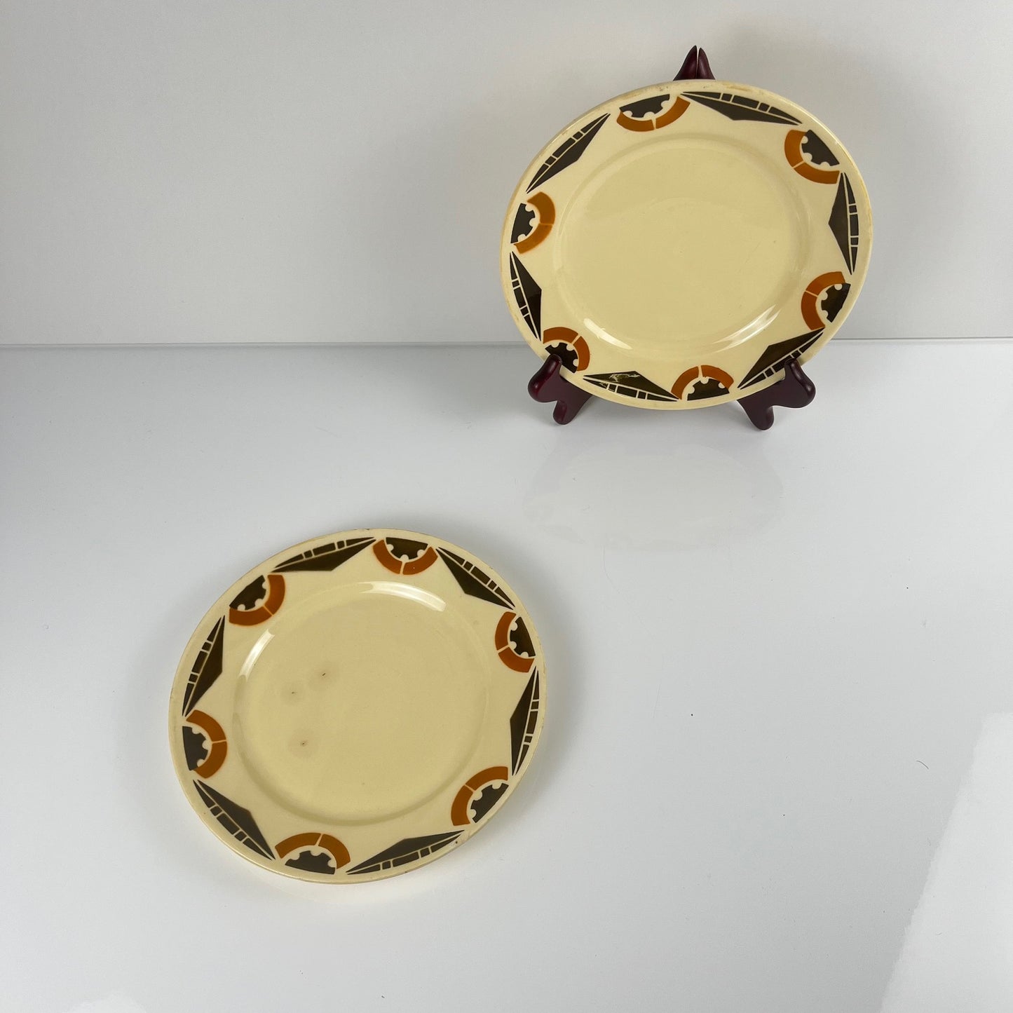 Duo d'assiettes à dessert Art Deco Badonviller, 1920/1930