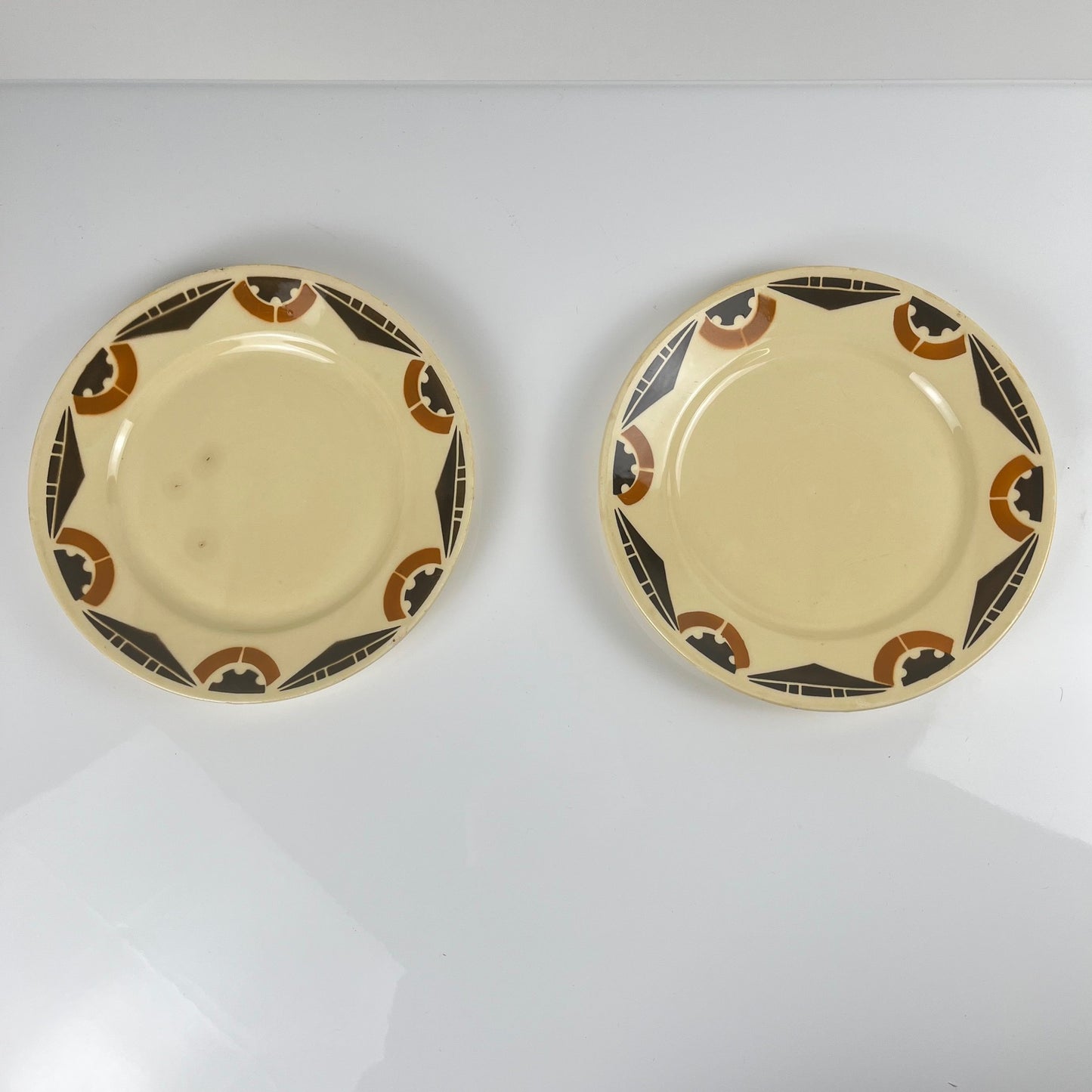 Duo d'assiettes à dessert Art Deco Badonviller, 1920/1930