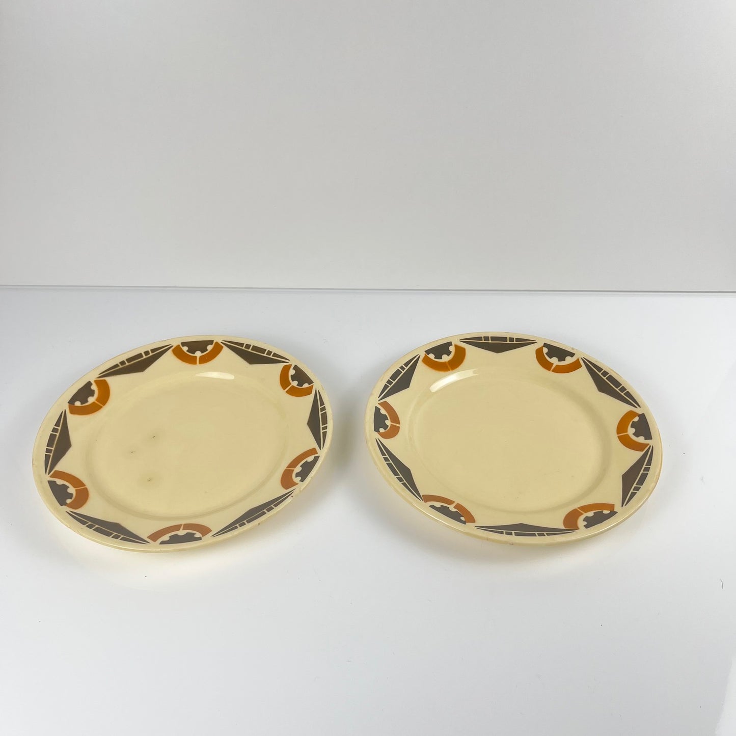 Duo d'assiettes à dessert Art Deco Badonviller, 1920/1930