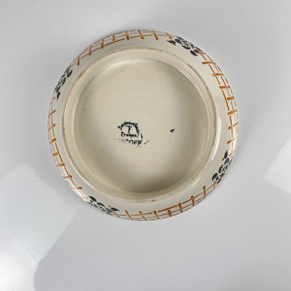 Assiette sur piedouche terre de fer  , Badonviller "Roscoff", 1930