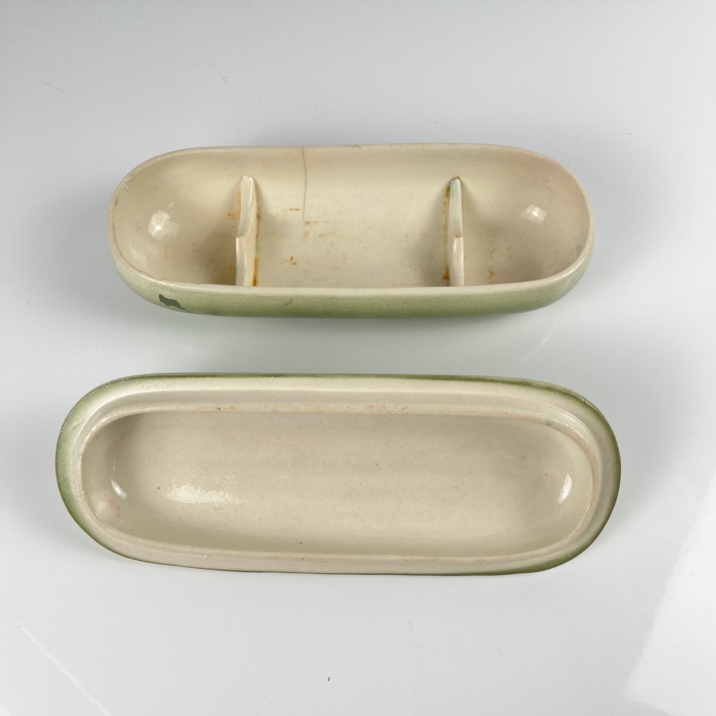 Sarreguemines toilet / soap box, Art Nouveau style, late 19th-early 20th century