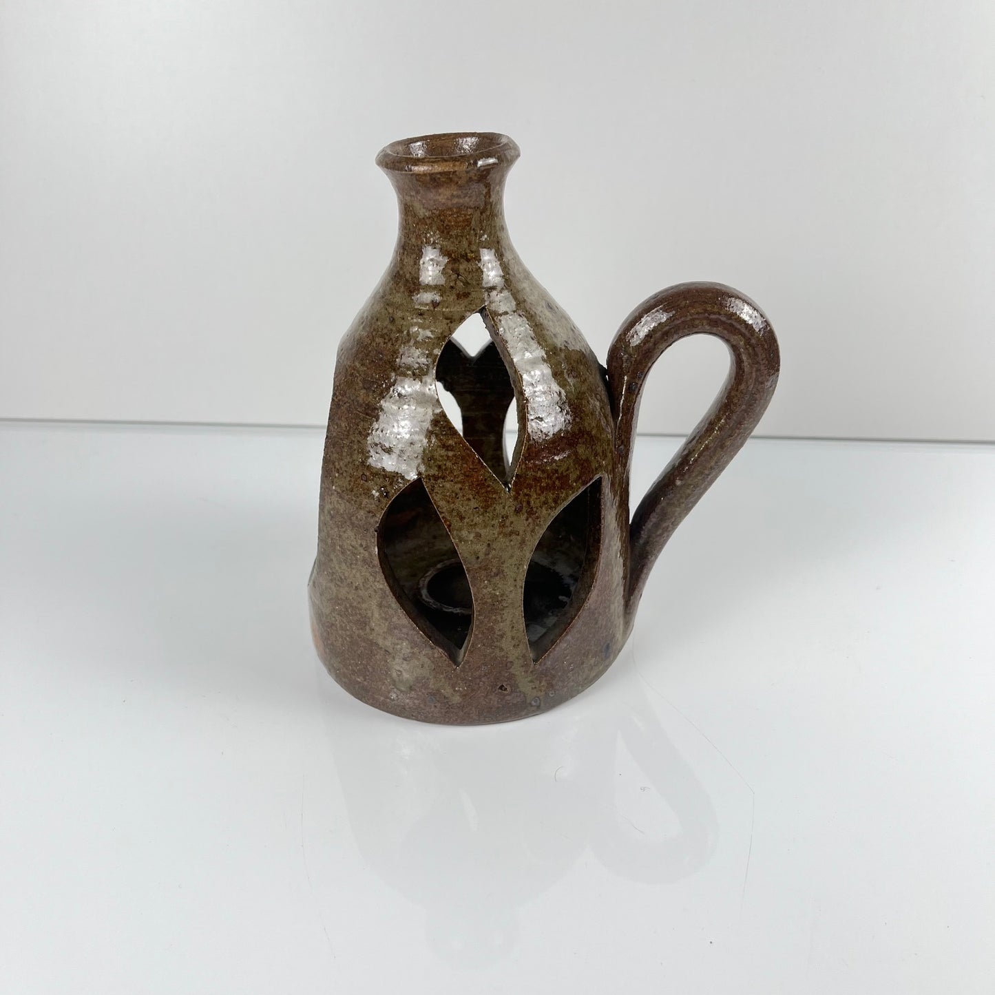 Old sandstone lantern, brown, 1960