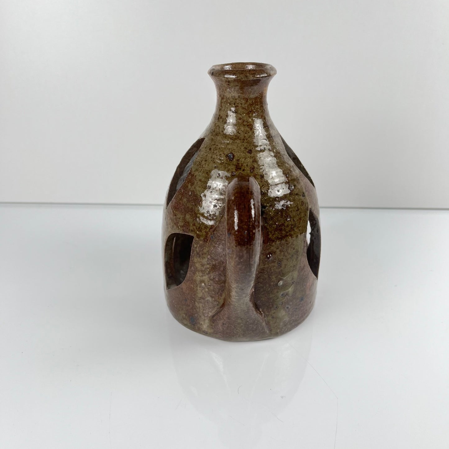 Old sandstone lantern, brown, 1960