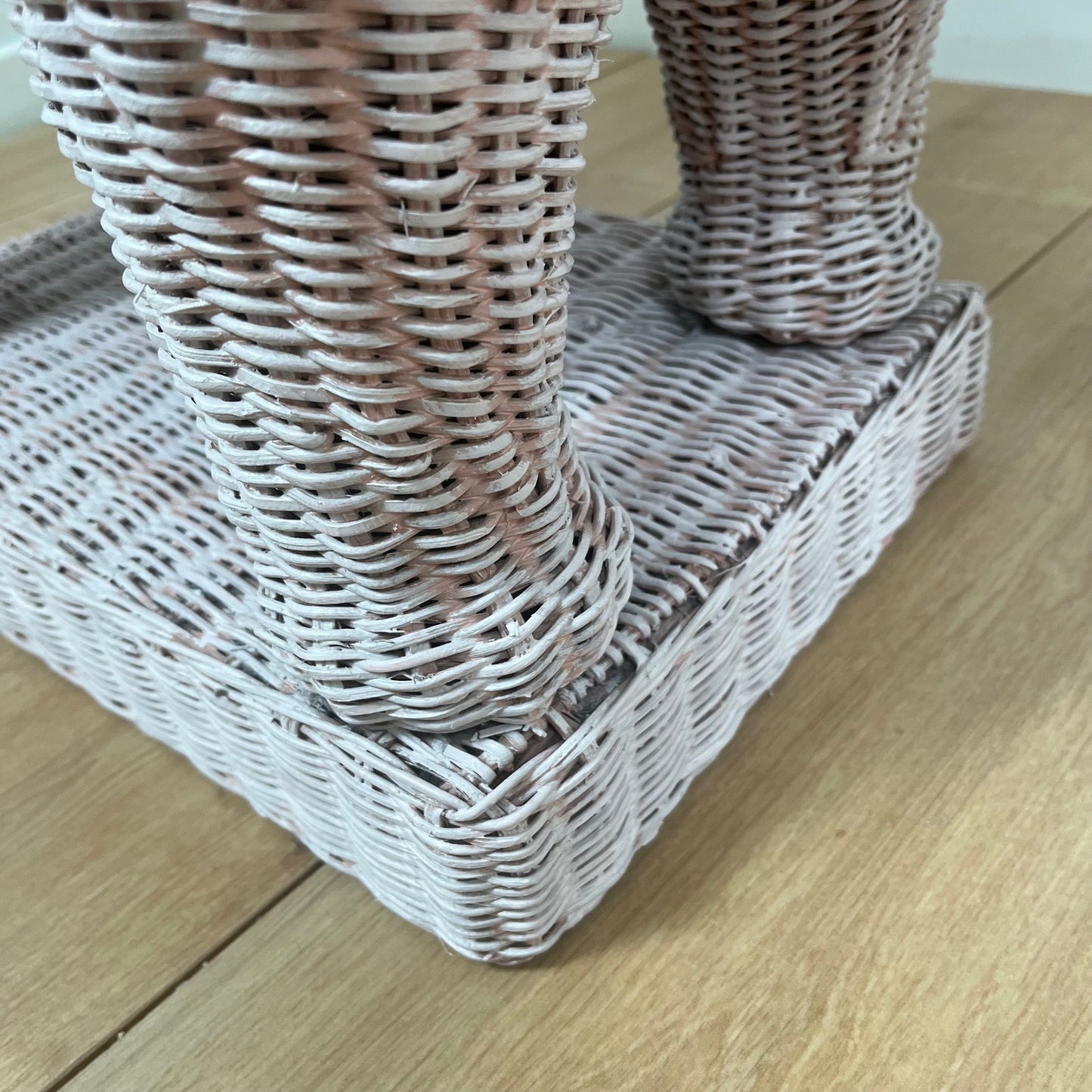 Table d’appoint vintage en rotin en forme d'éléphant, att. à Vivai del Sud, italie, 1960 - 1970