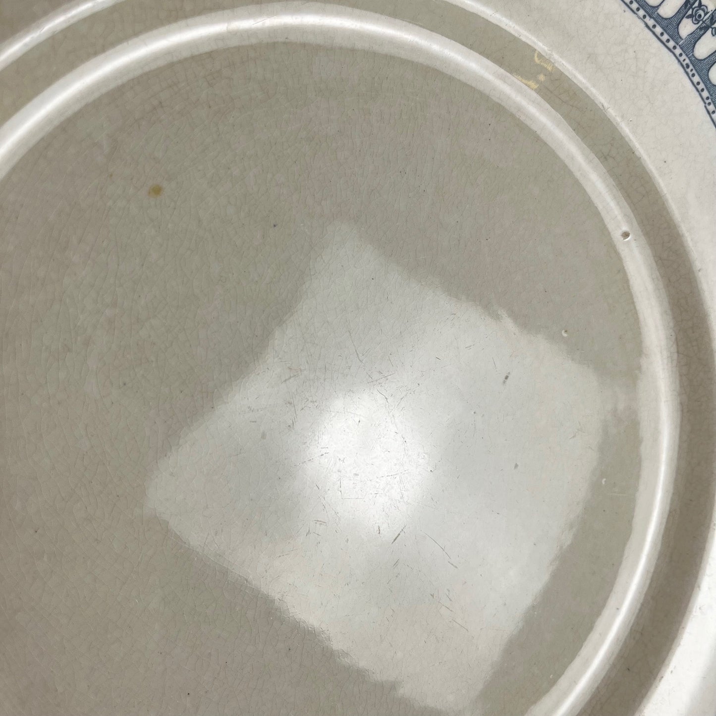 Plat rond terre de fer  Salins , fin XIXe s.- début XXe s.