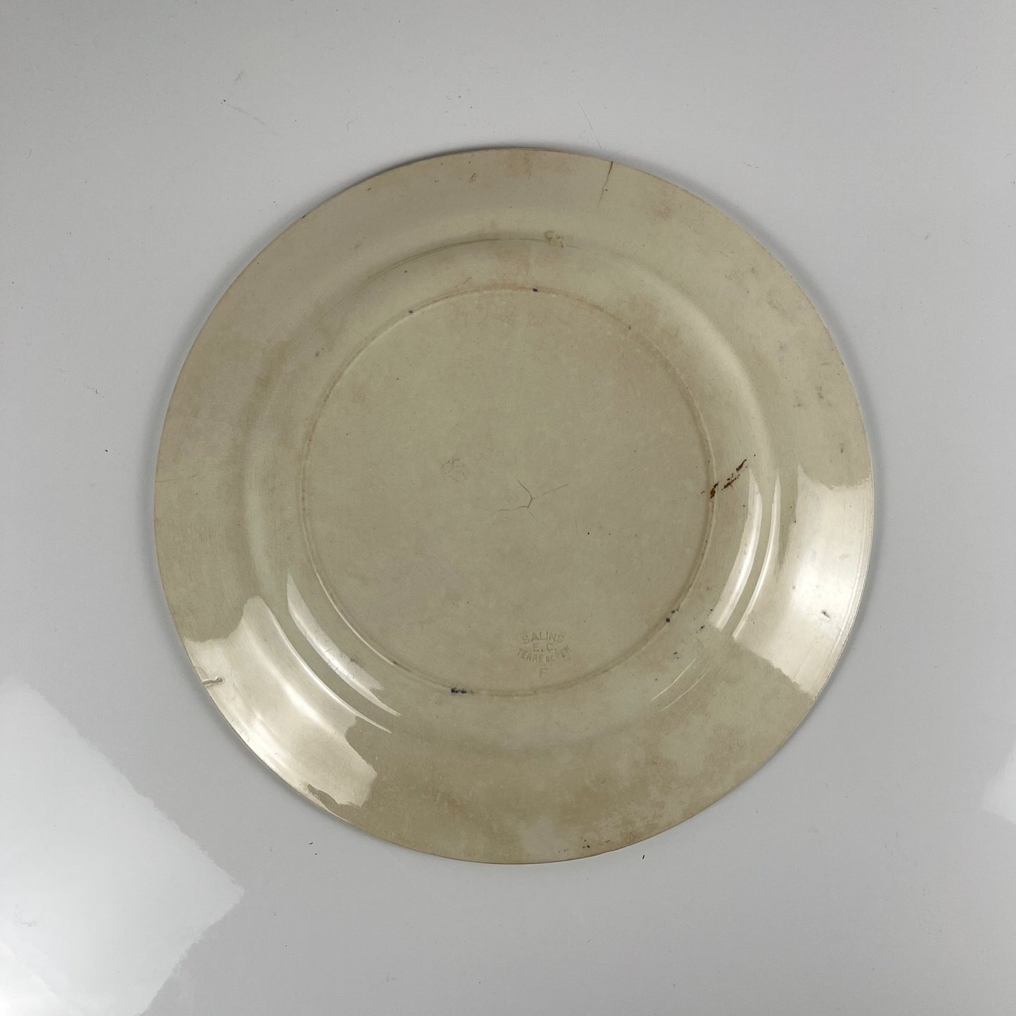 Plat rond terre de fer  Salins , fin XIXe s.- début XXe s.
