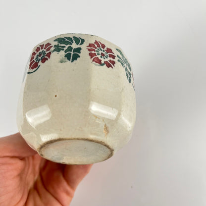 Tasse ancienne terre de fer pour collection, fin XIXe - début XXe s.
