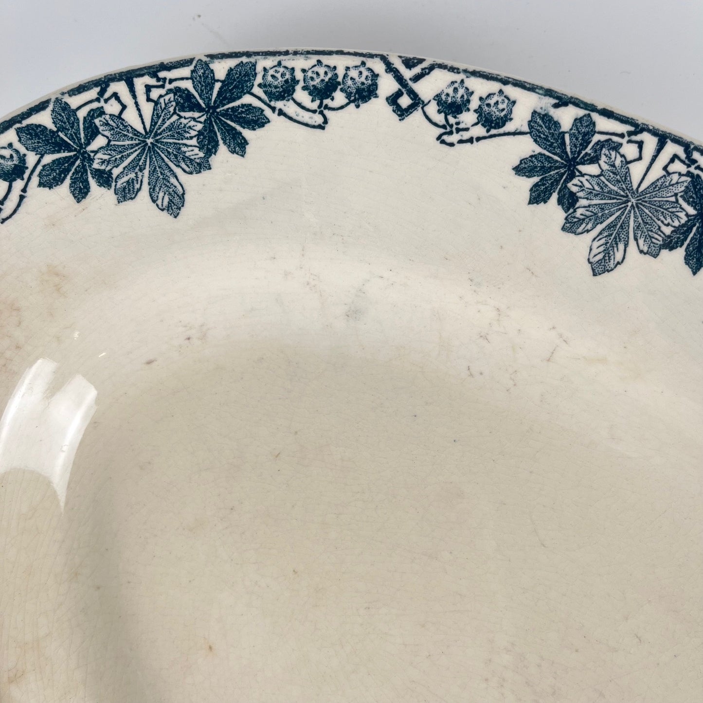 "Tunis" oval dish by Longwy, late 19th century.