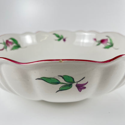 Salad bowl with scalloped rim, Réverbère pattern by KG Lunéville