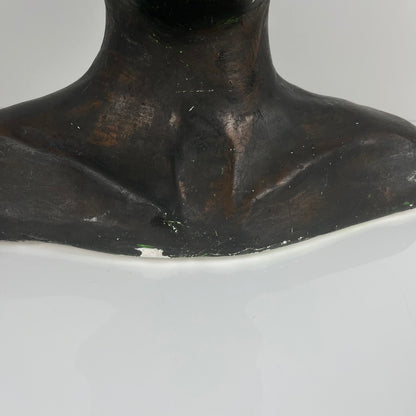Buste Féminin style néoclassique en plâtre par M. Mongey, XXe s.