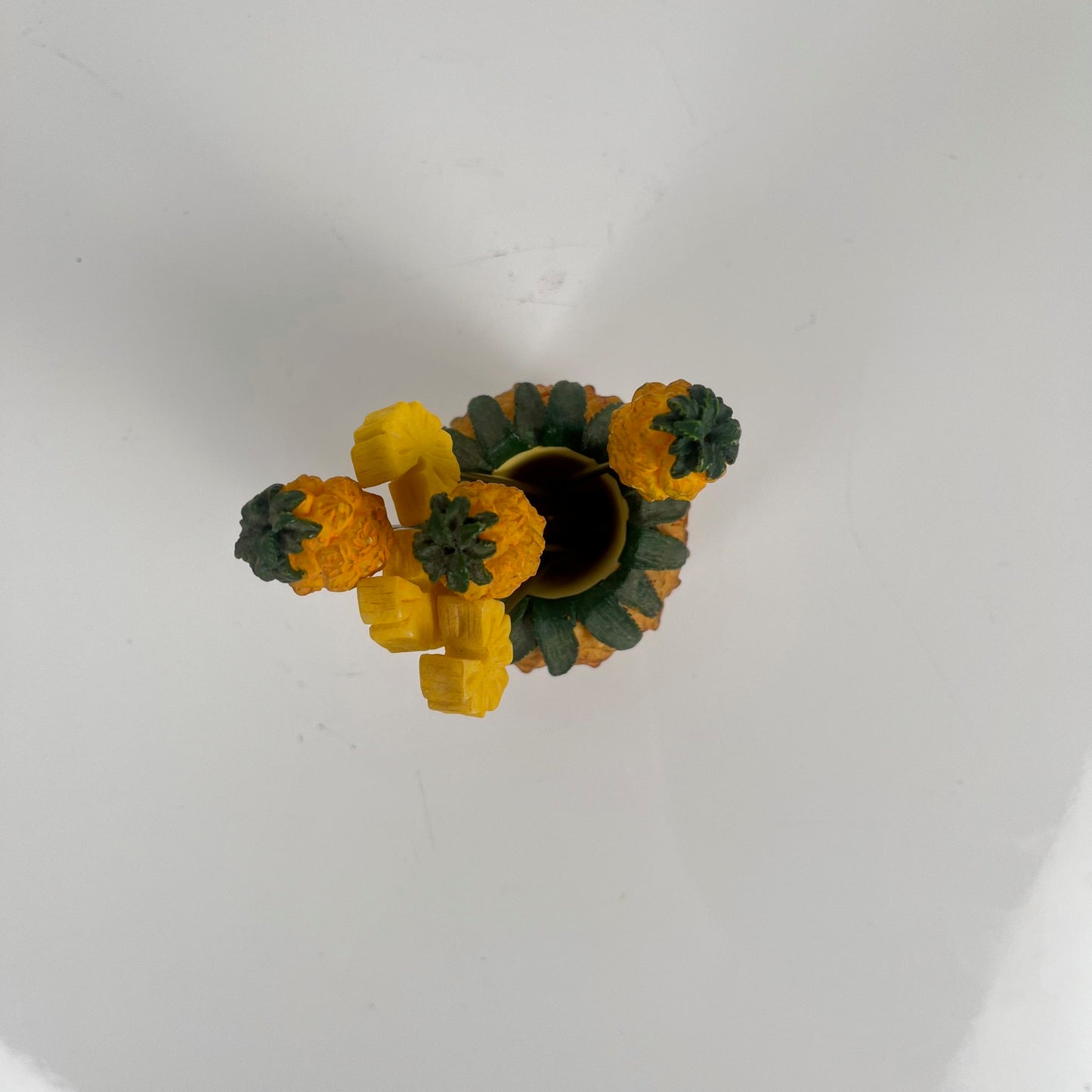 Porte pic et pic apéritif vintage en forme d'ananas, XXe