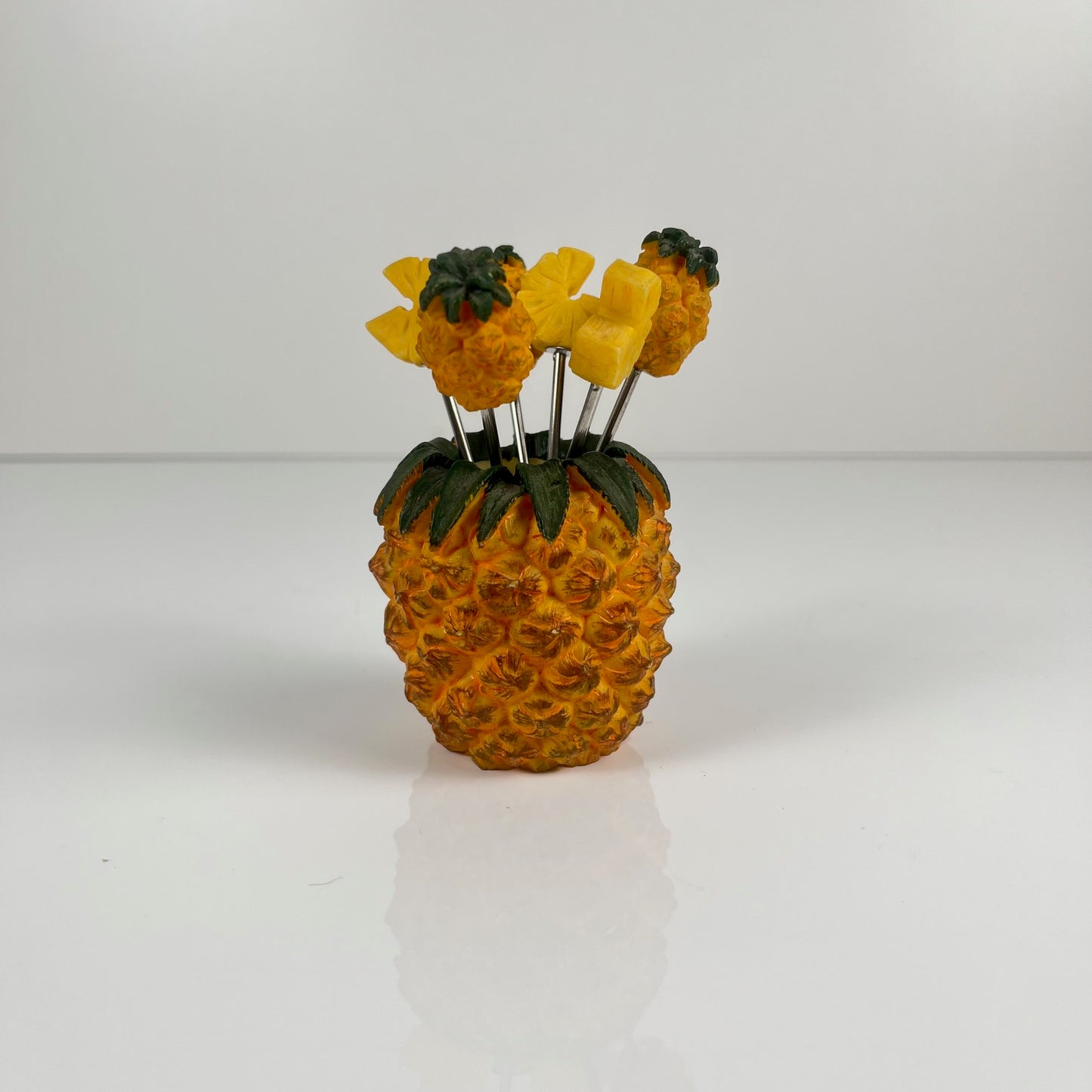 Porte pic et pic apéritif vintage en forme d'ananas, XXe