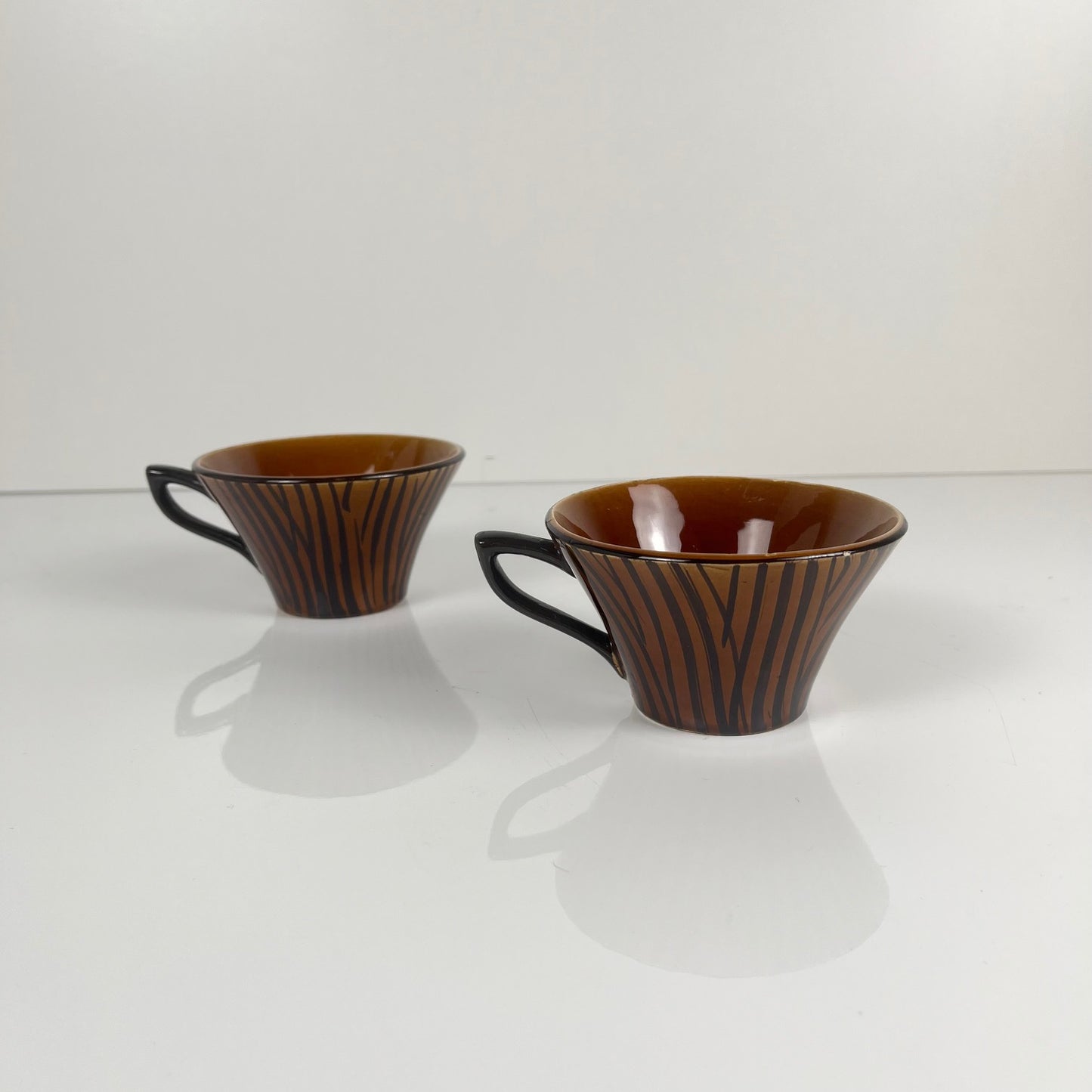 "Domino" coffee/tea cup duo, Sarreguemines, 1960