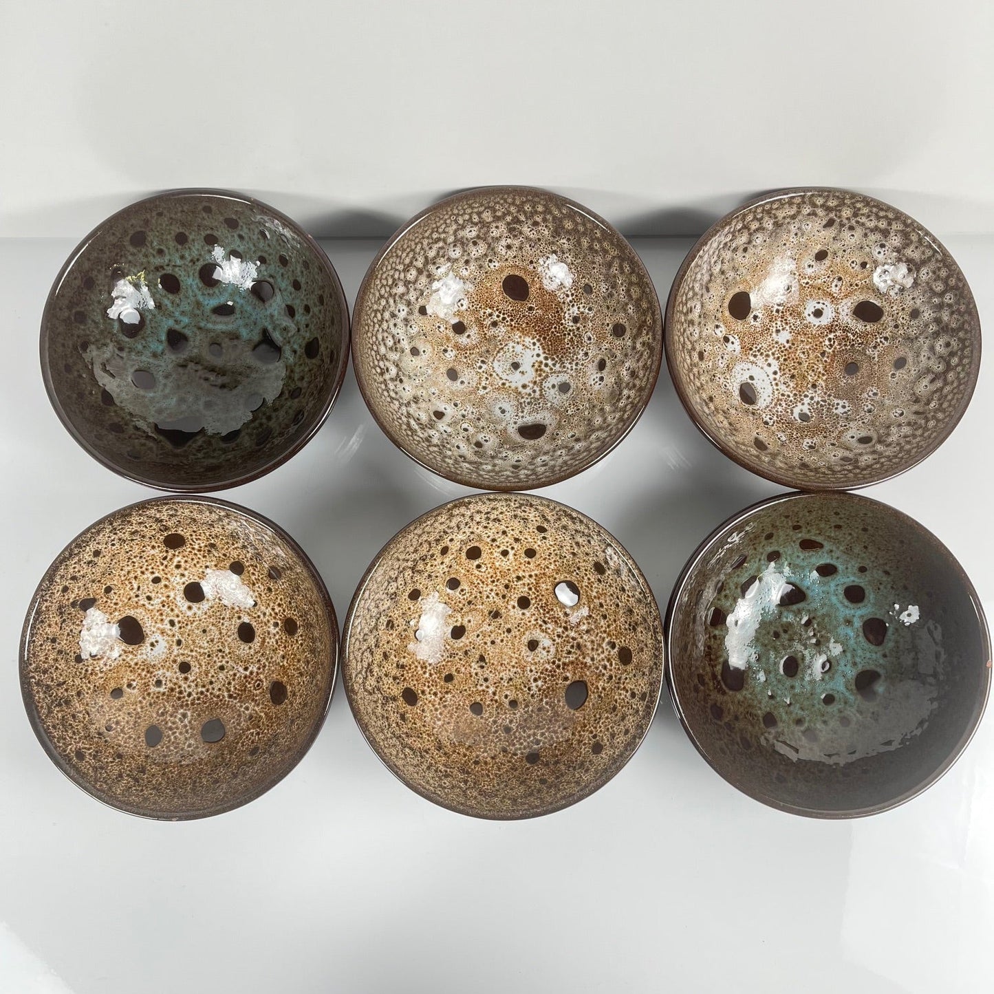 Set of 6 glazed ceramic bowls, Japandi style