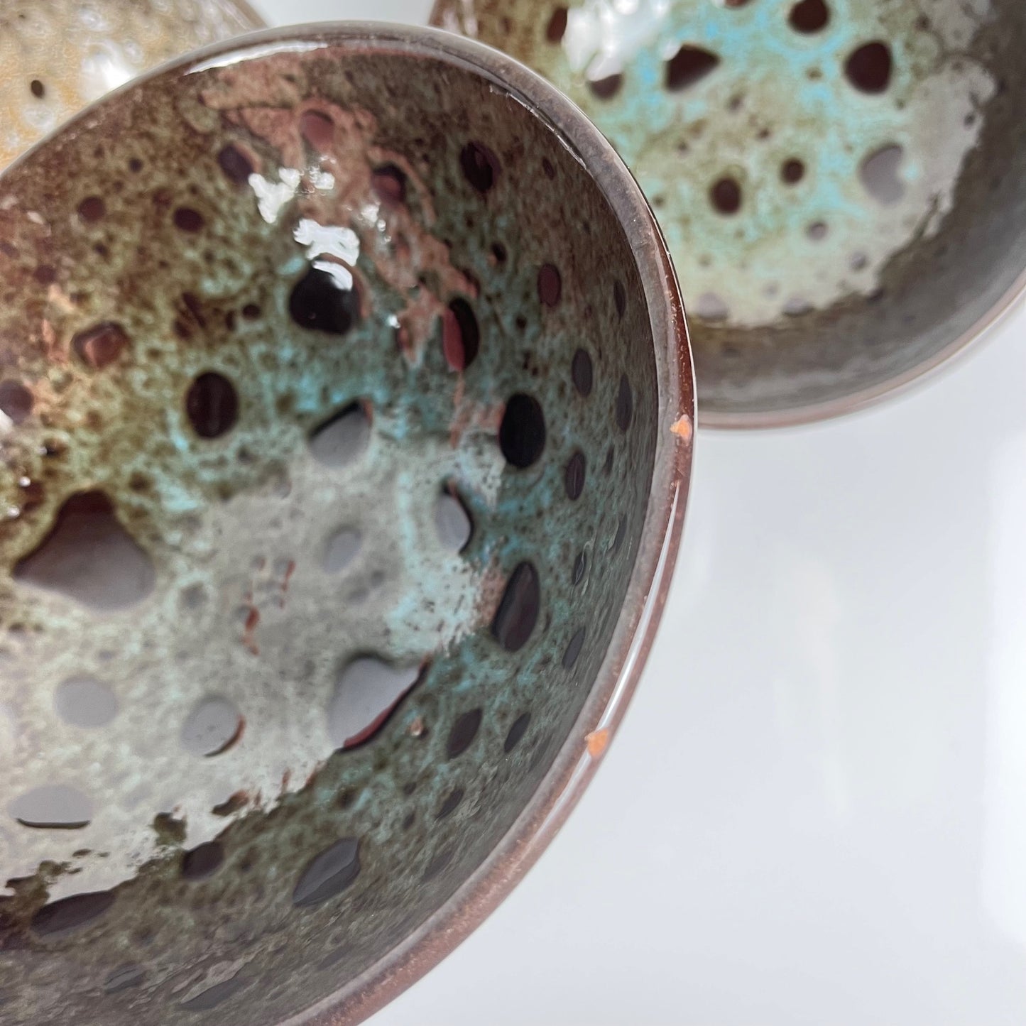 Set of 6 glazed ceramic bowls, Japandi style
