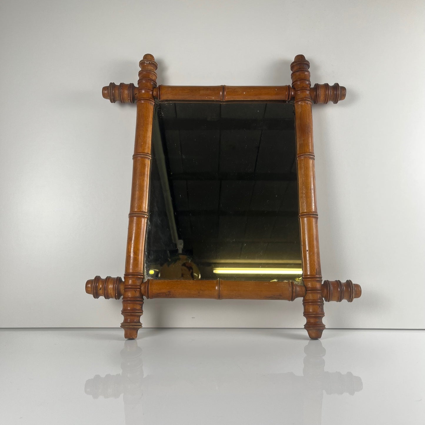 Miroir en bois tourné style bambou, vers 1900-1930